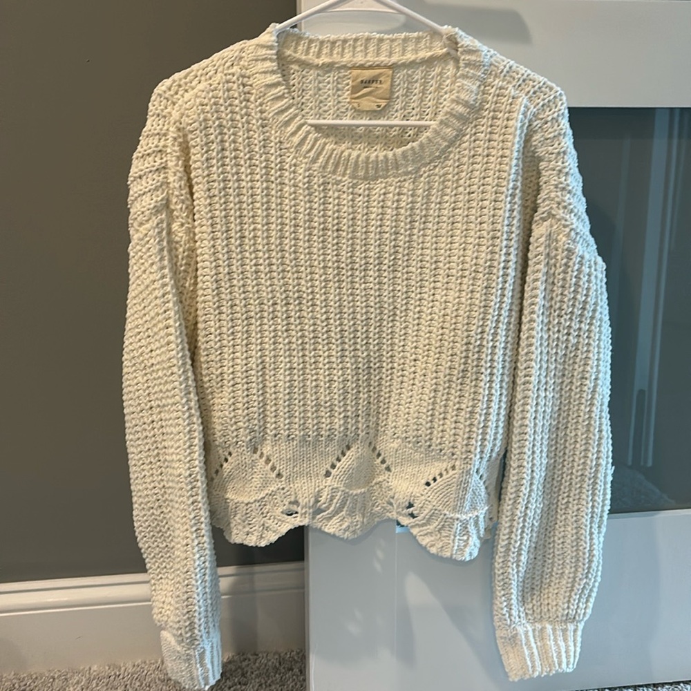 3/$10 🌼 Sweater